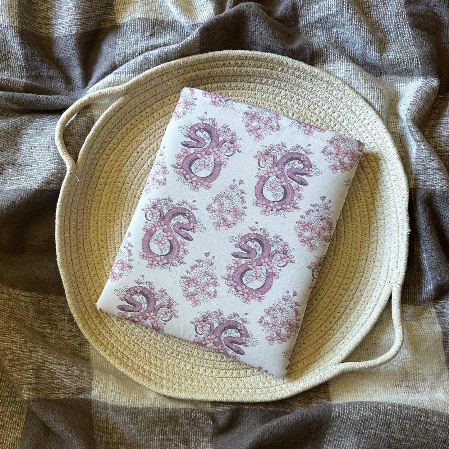 Lilac Serpents