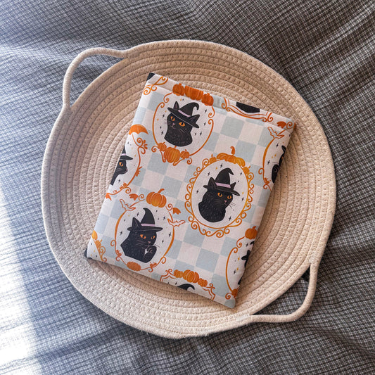 Puss in Hats